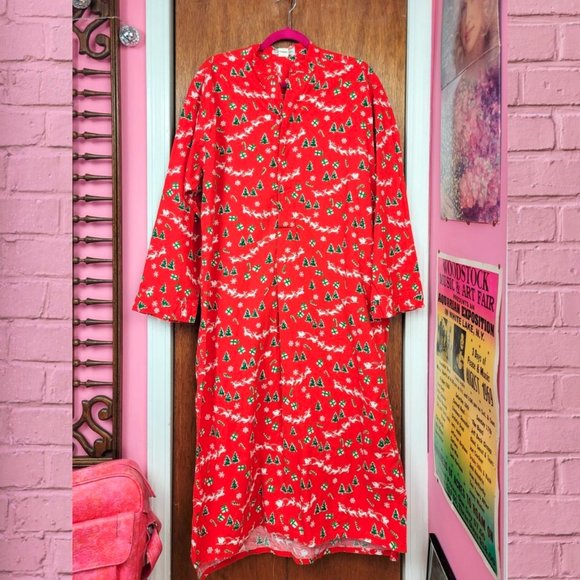 Vintage 80s Red Christmas Theme Night Shirt / Nightgown - Picture 3 of 4